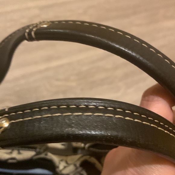 Coach bag with a matching wristlet - Picture 9 of 13